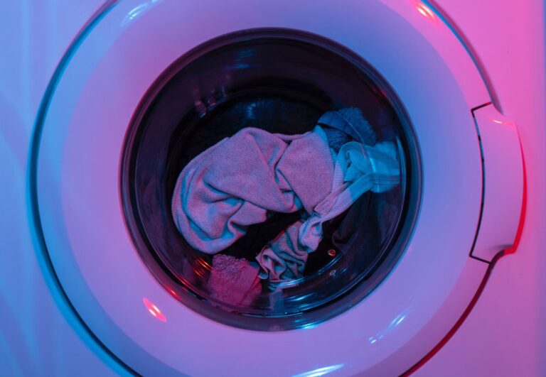 3 regras para lavar um tecido feito à mão
