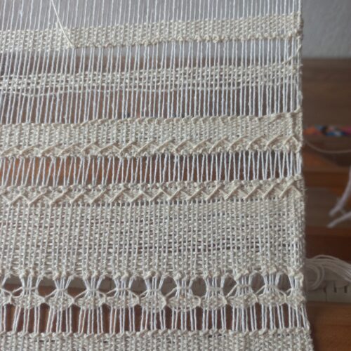 Hemstitching: Bainha Trançada